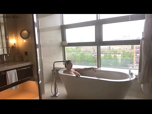 ❤️ ʻO ka pēpē nui e hoʻopaneʻe ana i kāna pussy i loko o ka lumi lua Sex video ma haw.pornofilmtv.ru ❌❤